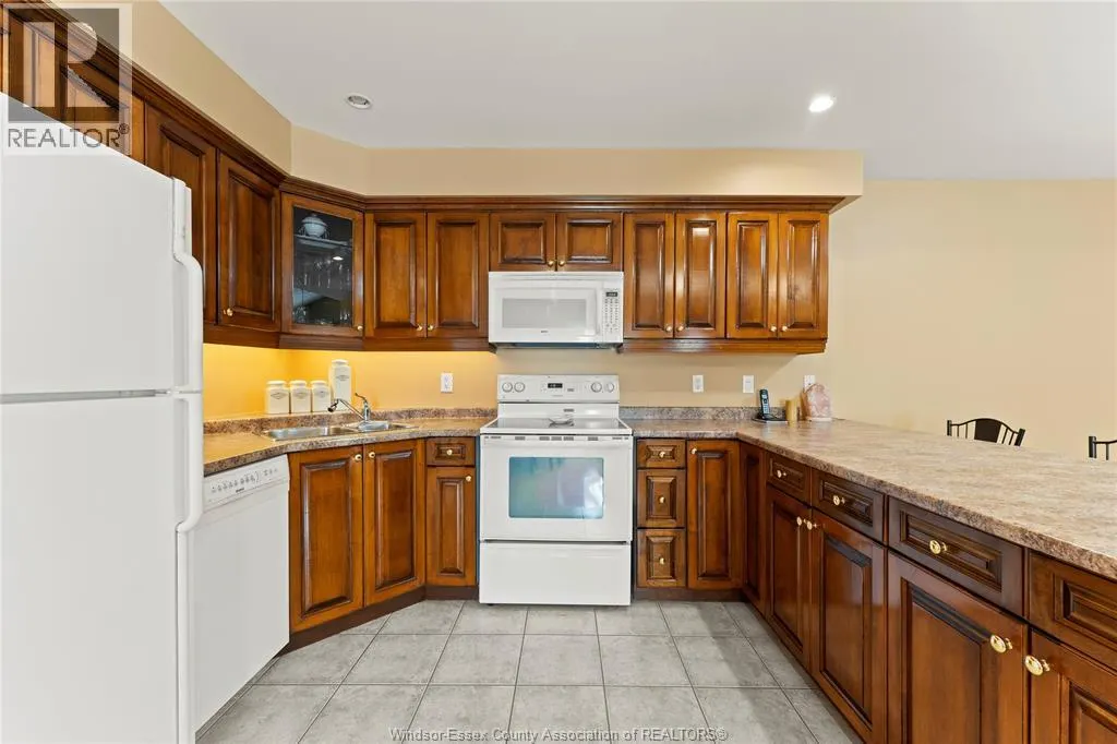 11255 TIMBER BAY CRESCENT