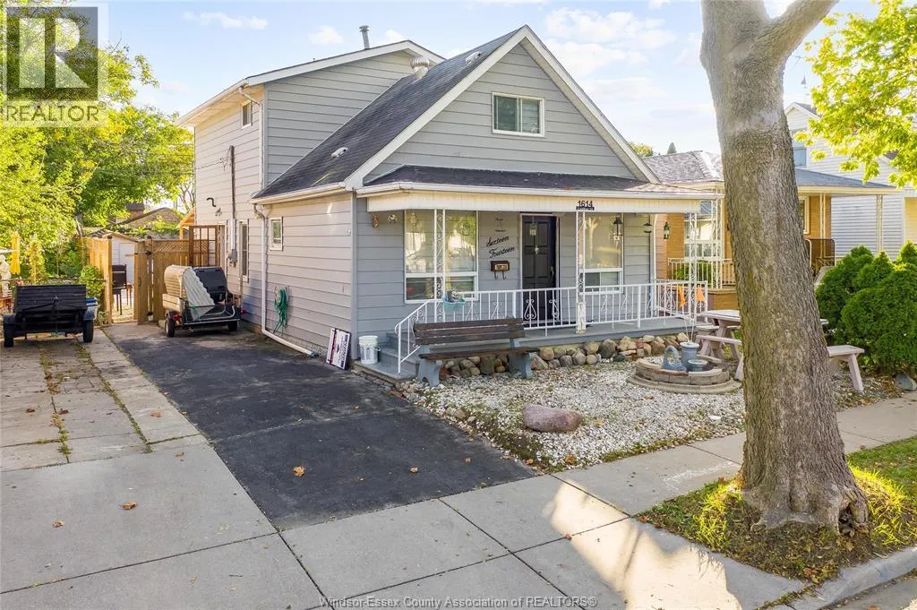 1614 CADILLAC STREET