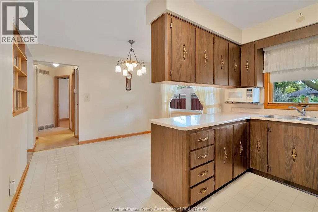 2667 ARMSTRONG