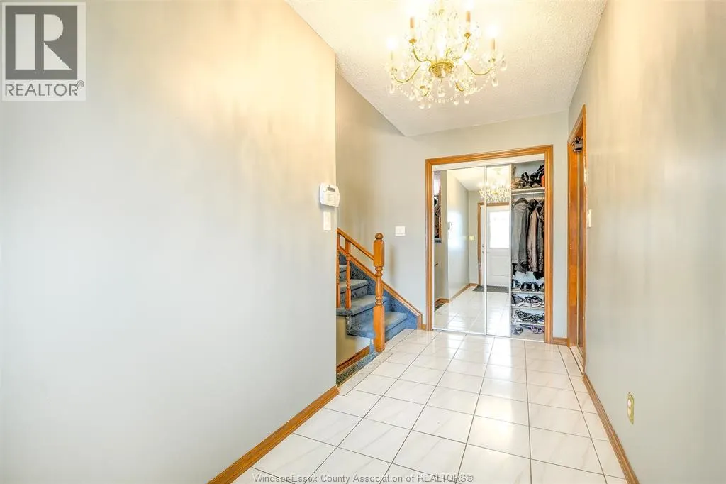 18 RUDGATE LANE