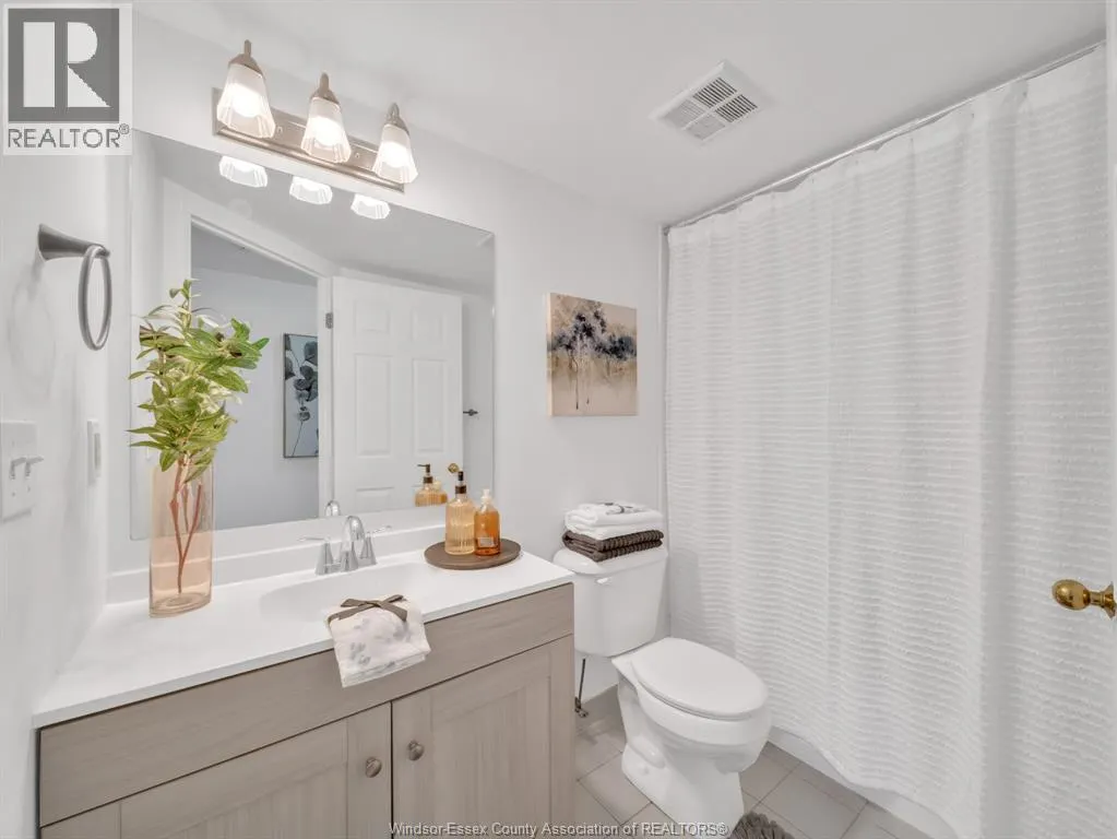 75 RIVERSIDE DRIVE East Unit# 1407