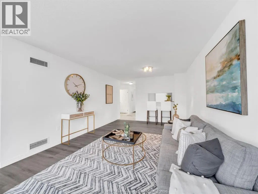 75 RIVERSIDE DRIVE East Unit# 1407