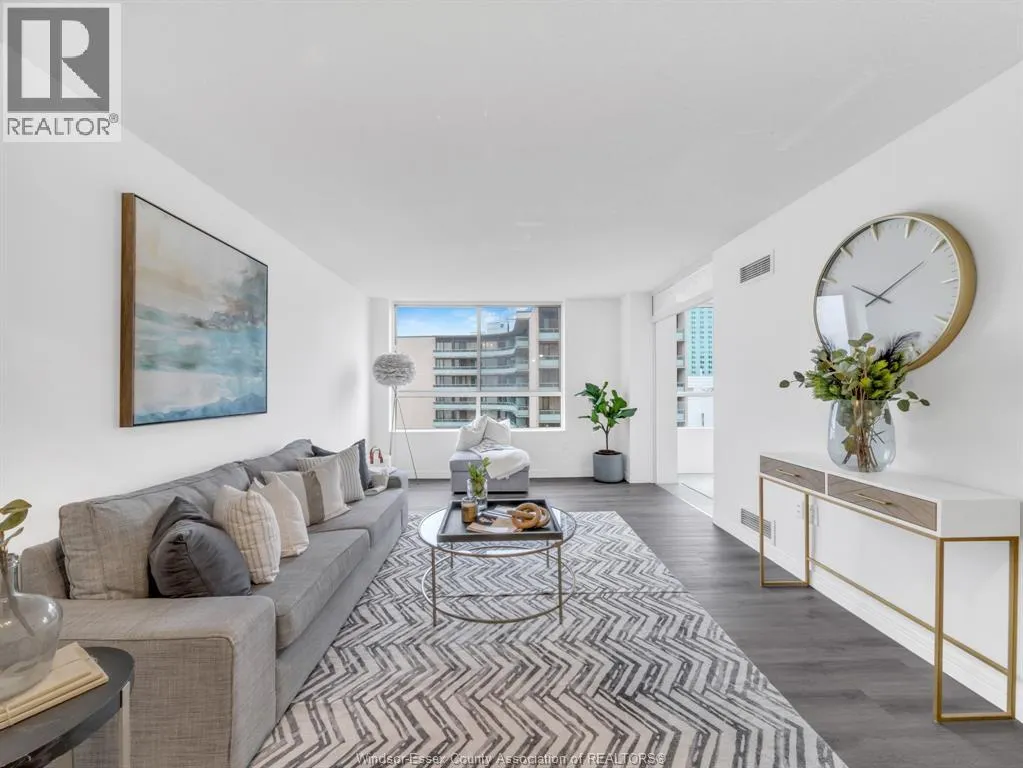 75 RIVERSIDE DRIVE East Unit# 1407