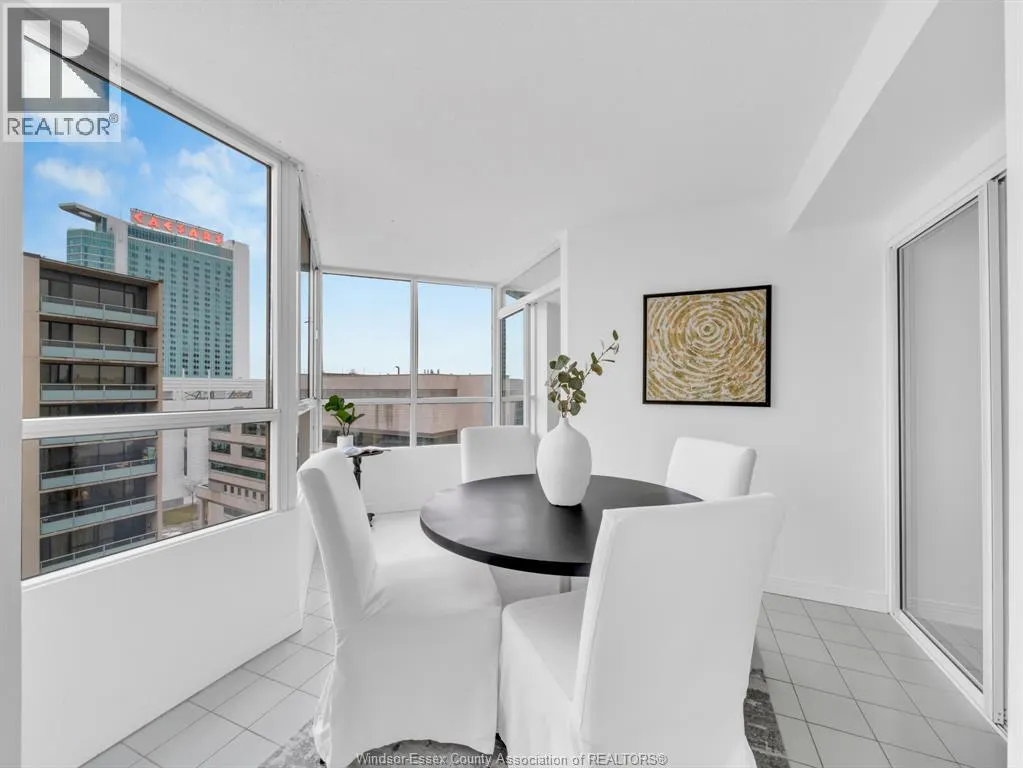 75 RIVERSIDE DRIVE East Unit# 1407