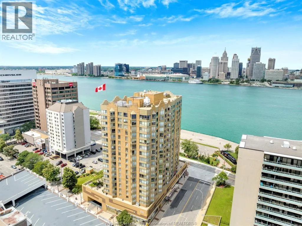 75 RIVERSIDE DRIVE East Unit# 1407