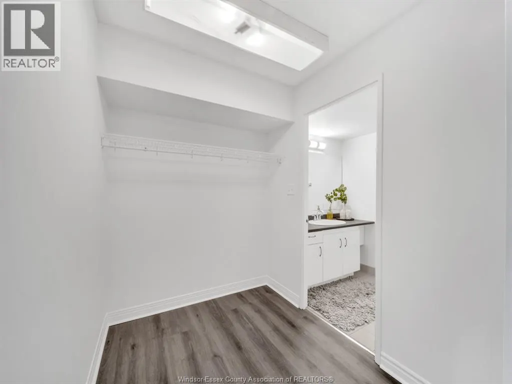 75 RIVERSIDE DRIVE East Unit# 1407