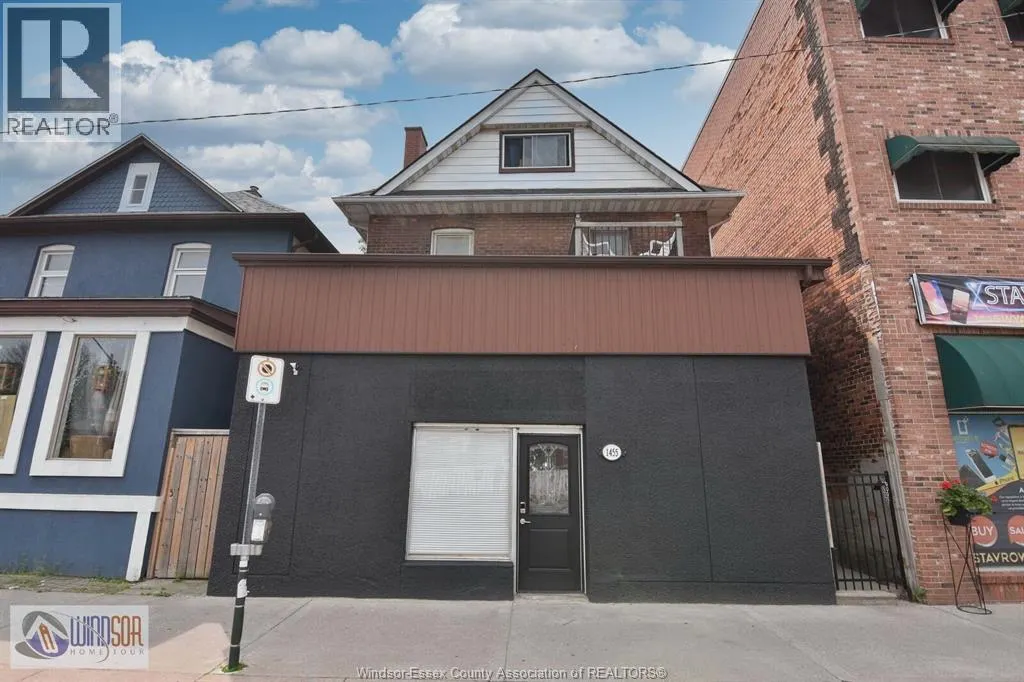 1453-1455 WYANDOTTE STREET East