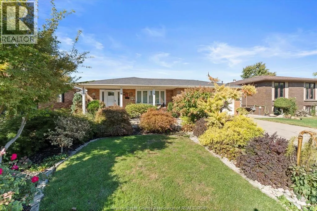 12120 VALENTE COURT