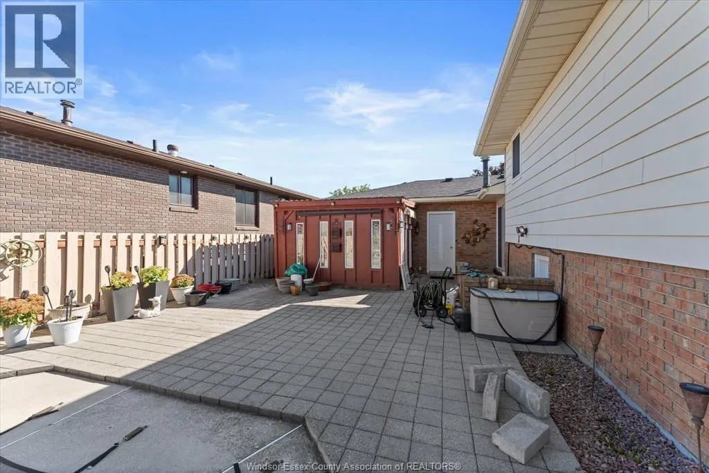12120 VALENTE COURT