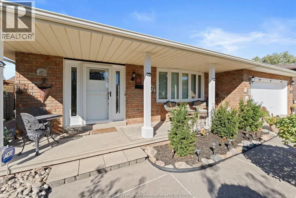 12120 VALENTE COURT
