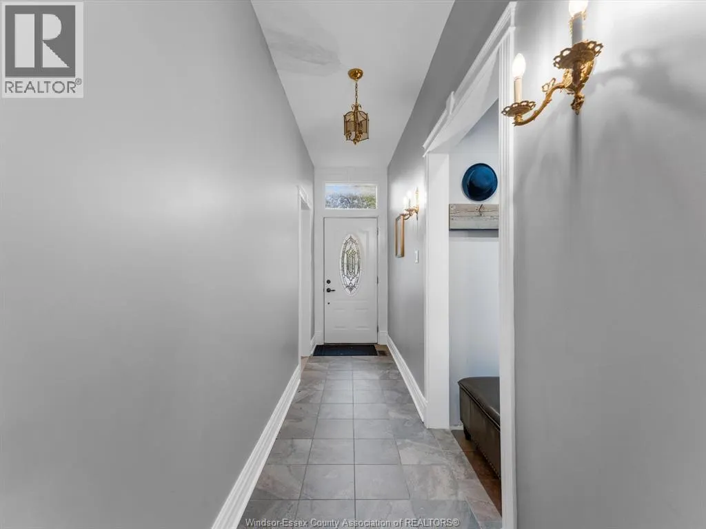 1251 MONMOUTH