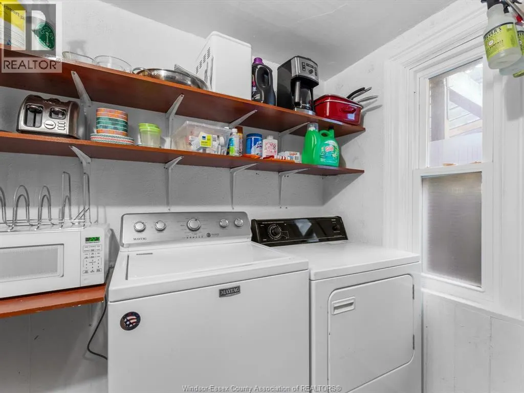 1251 MONMOUTH