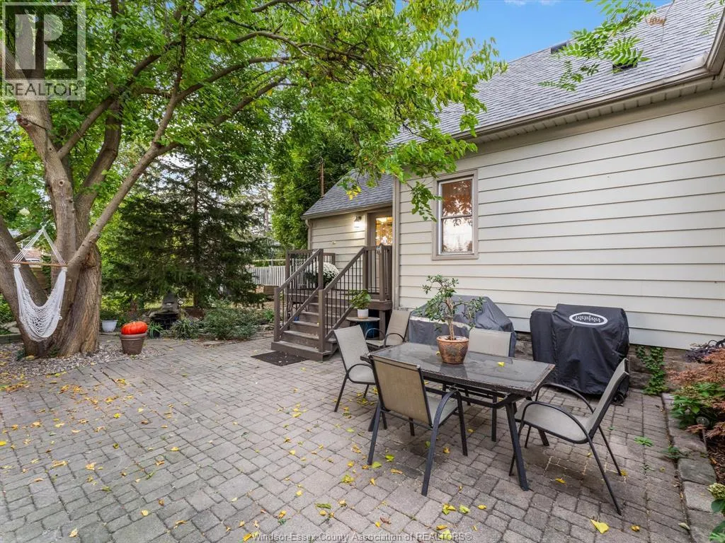 1251 MONMOUTH