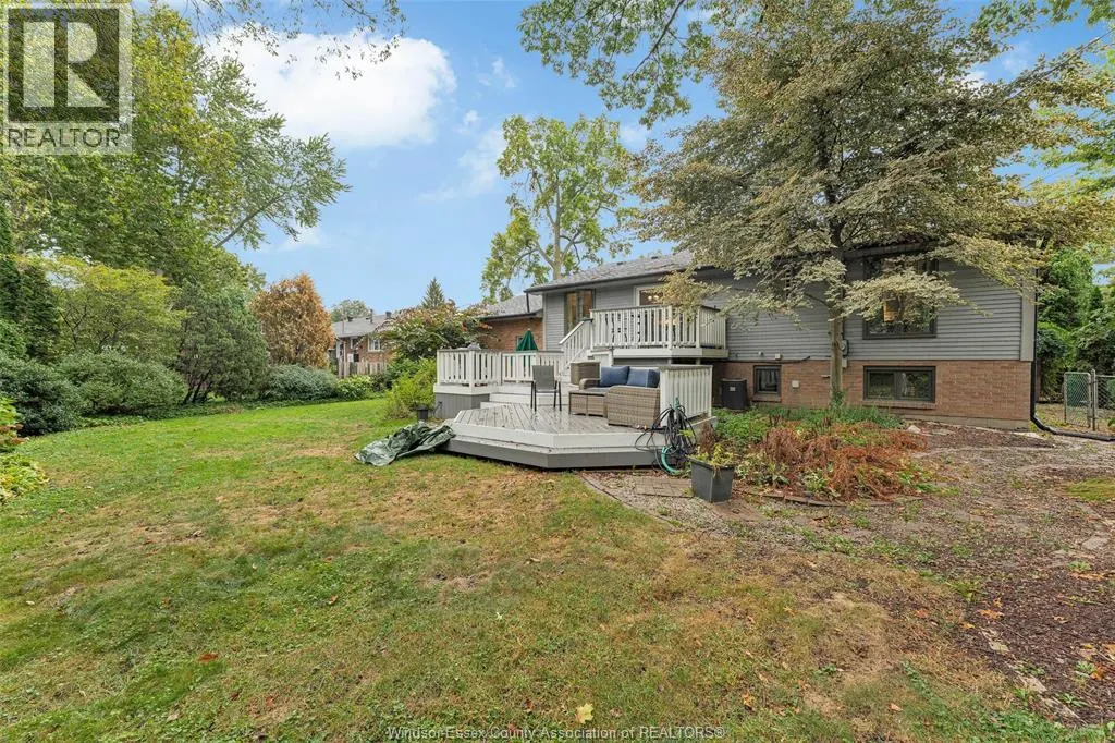 625 Maple AVENUE