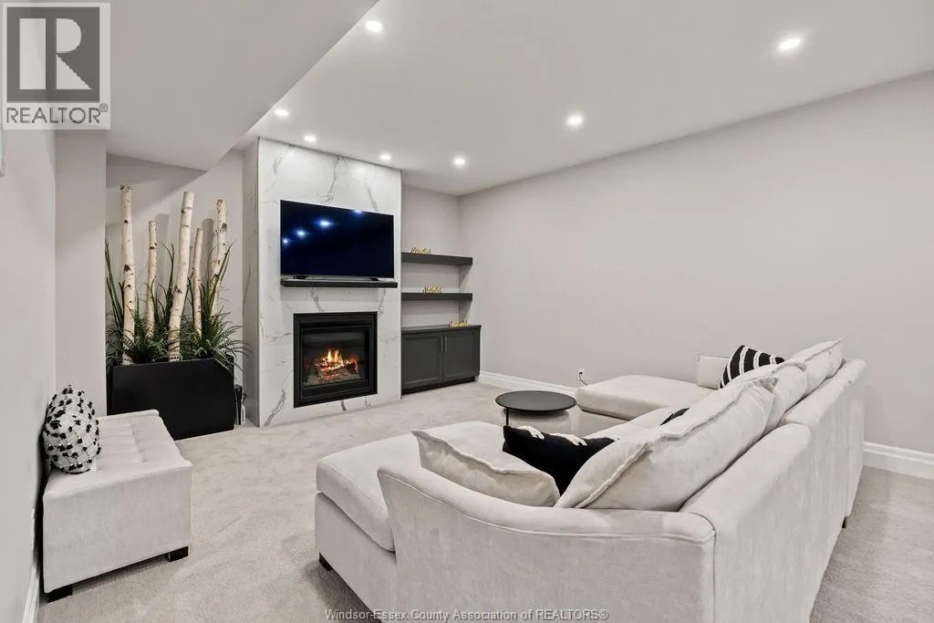258 XAVIER CIRCLE