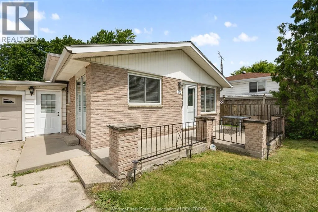 23 Mill STREET East