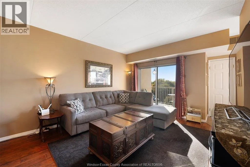 8335 WYANDOTTE STREET East Unit# 502