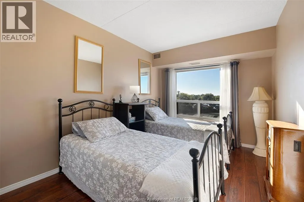 8335 WYANDOTTE STREET East Unit# 502