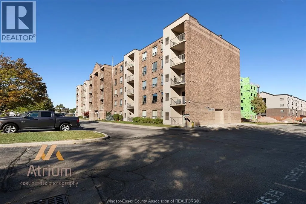 8335 WYANDOTTE STREET East Unit# 502