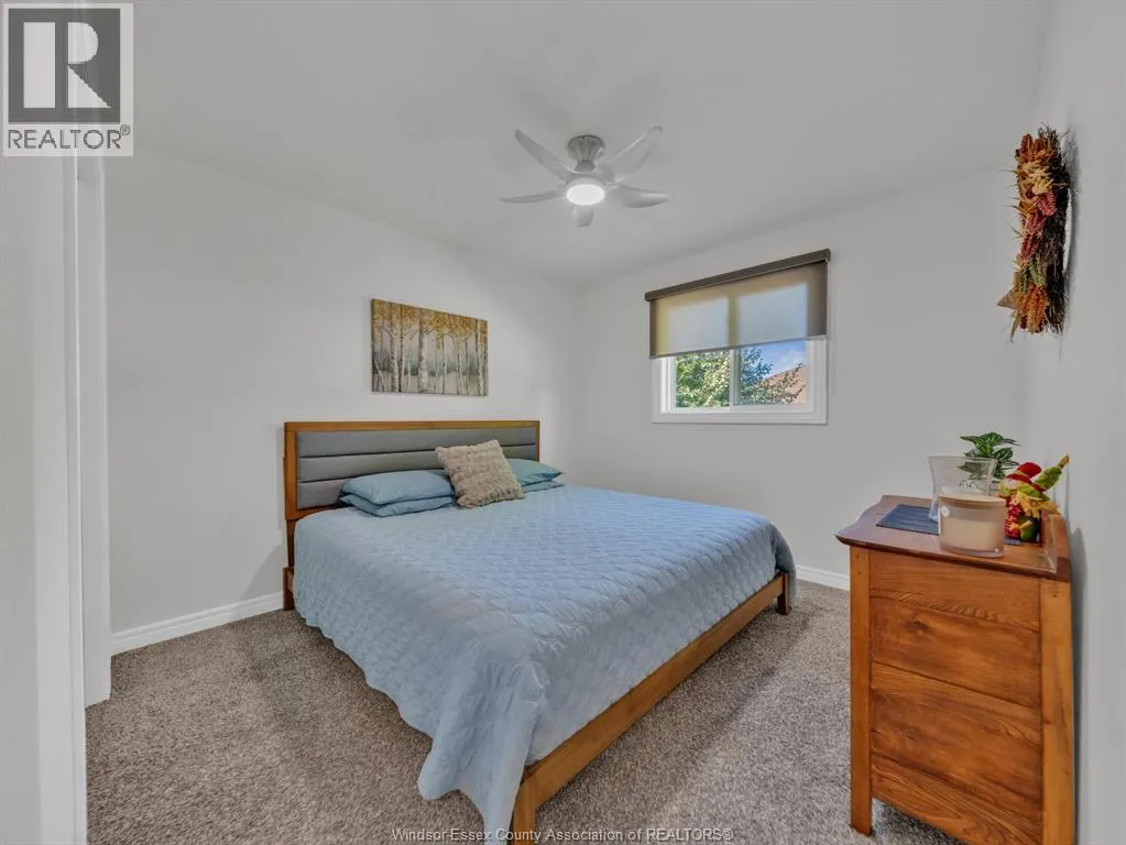 2 Normandy AVENUE