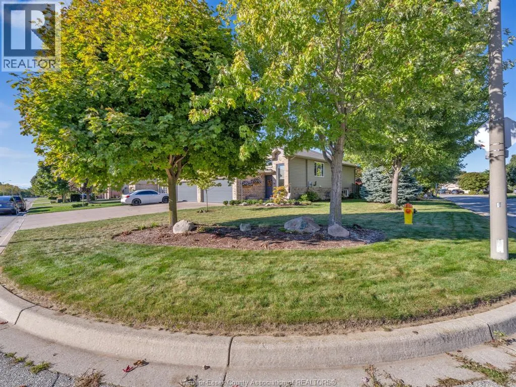 2 Normandy AVENUE