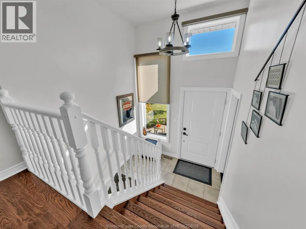2 Normandy AVENUE