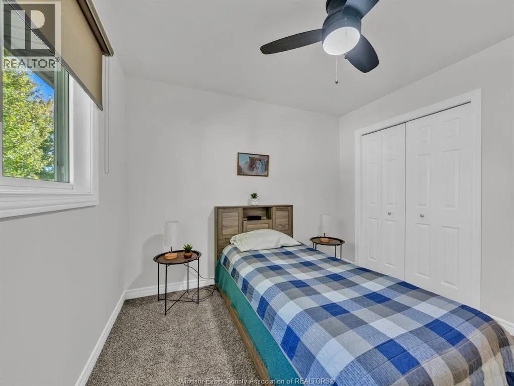 2 Normandy AVENUE