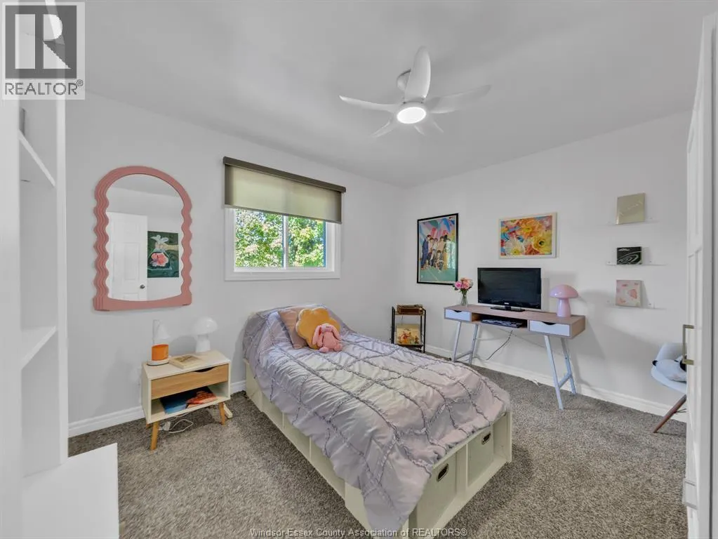 2 Normandy AVENUE
