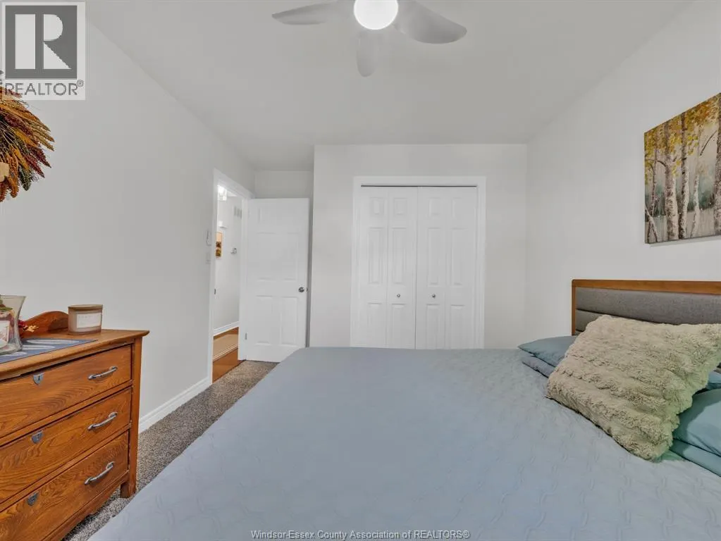 2 Normandy AVENUE
