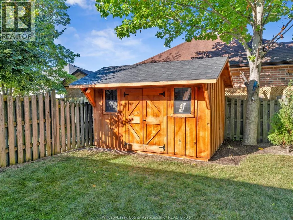 2 Normandy AVENUE