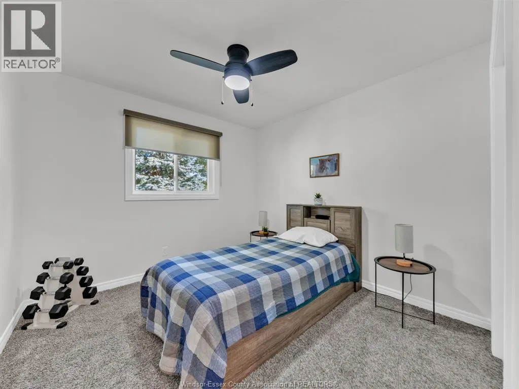 2 Normandy AVENUE