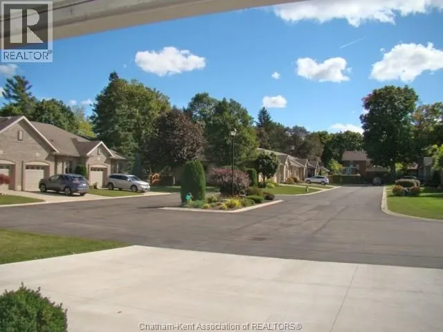 4 RED LEAF LANE