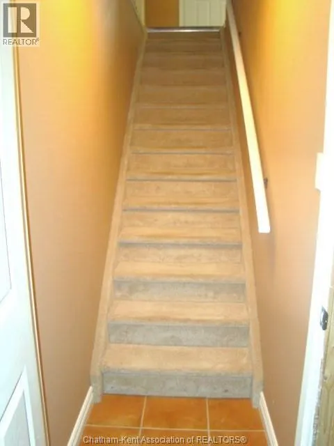 4 RED LEAF LANE