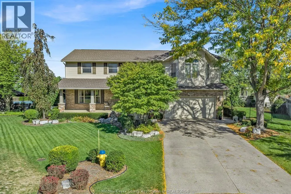512 Cambridge COURT