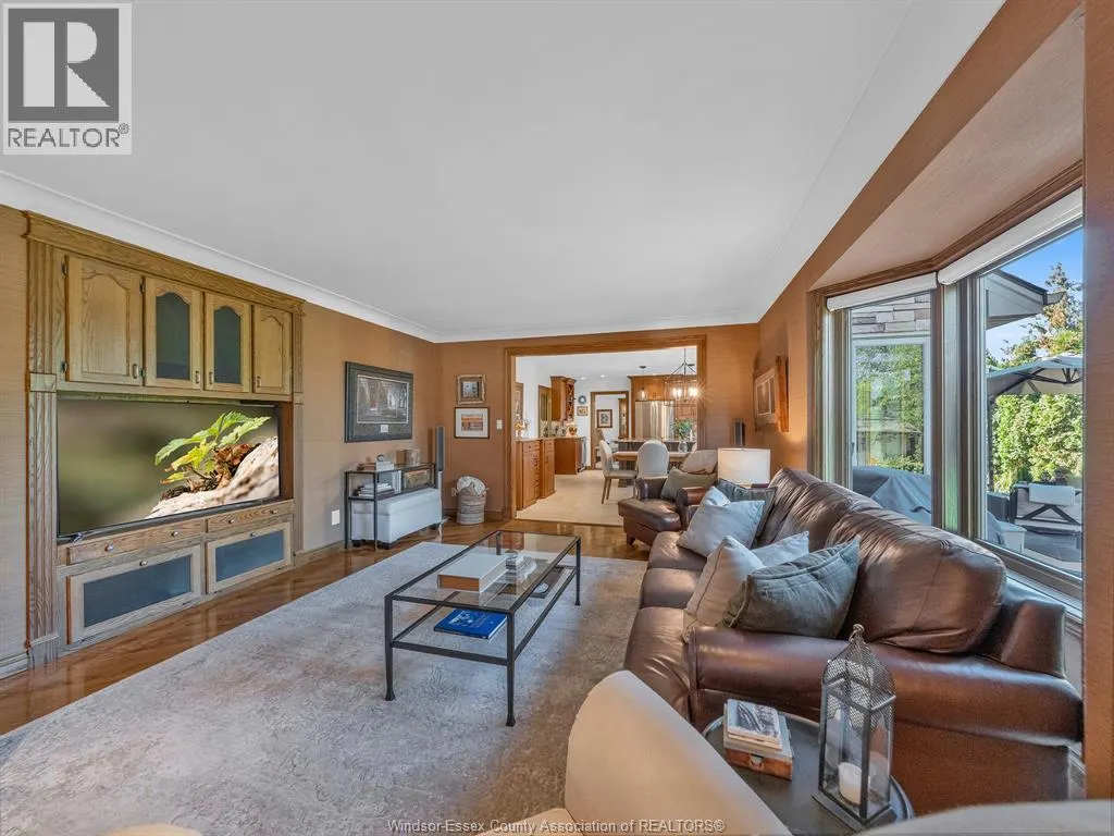 512 Cambridge COURT