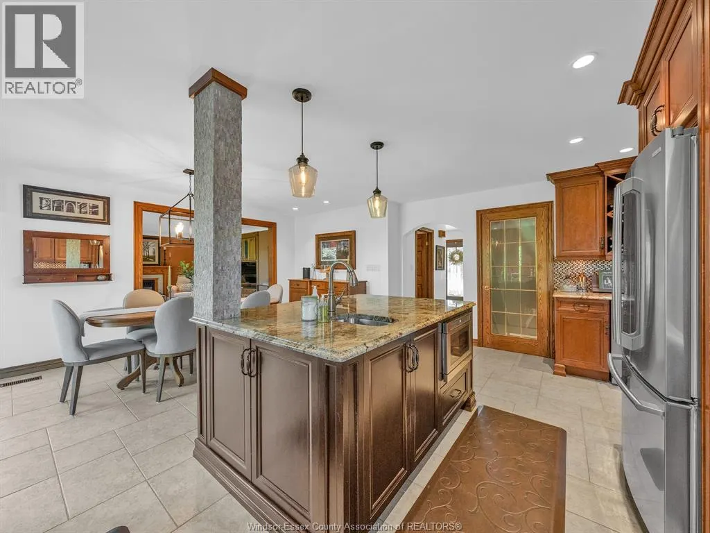 512 Cambridge COURT