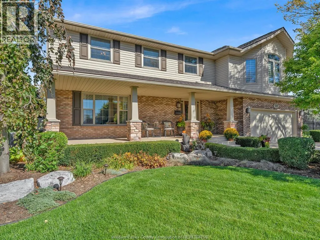 512 Cambridge COURT