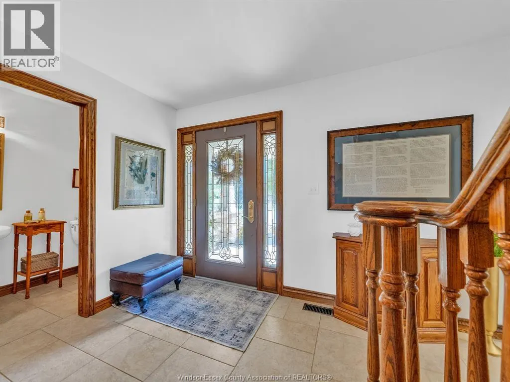 512 Cambridge COURT