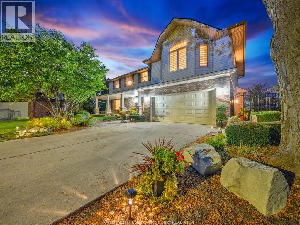 512 Cambridge COURT
