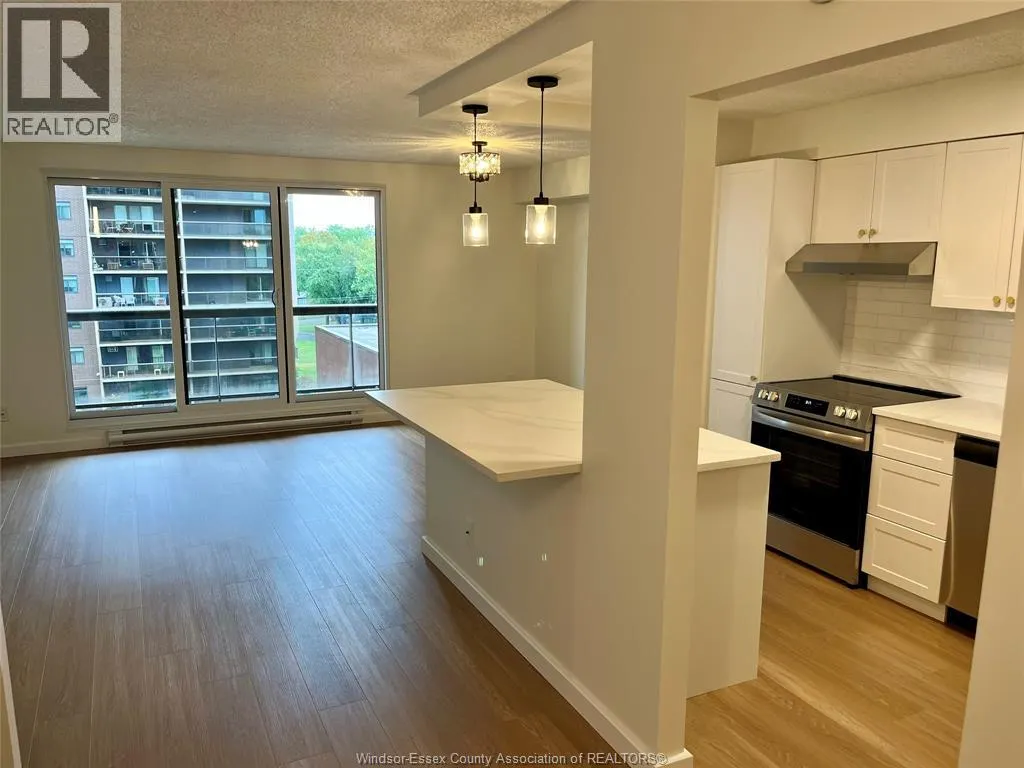 9099 RIVERSIDE DRIVE East Unit# 502W