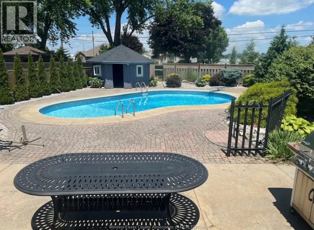 7 LONGBEACH DRIVE