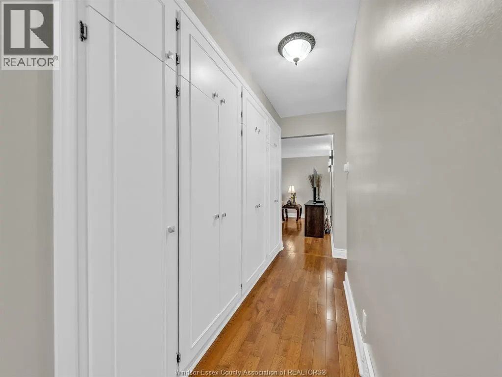 7 LONGBEACH DRIVE