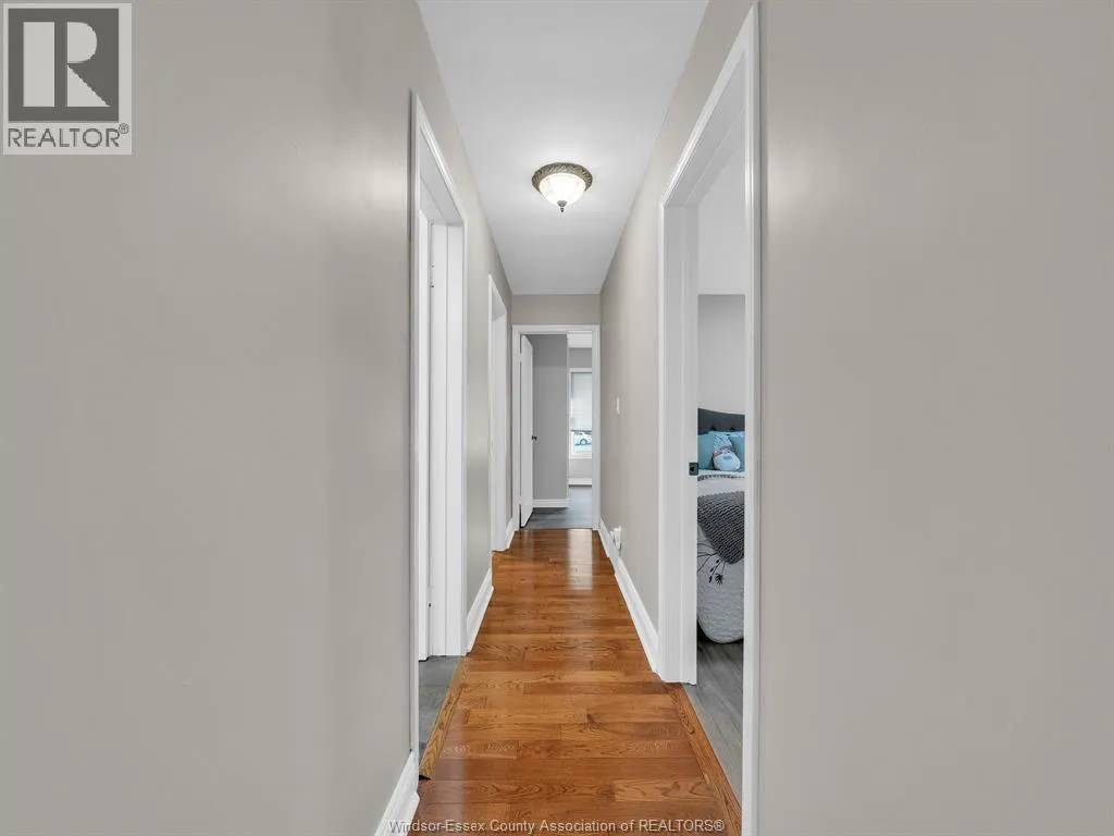 7 LONGBEACH DRIVE