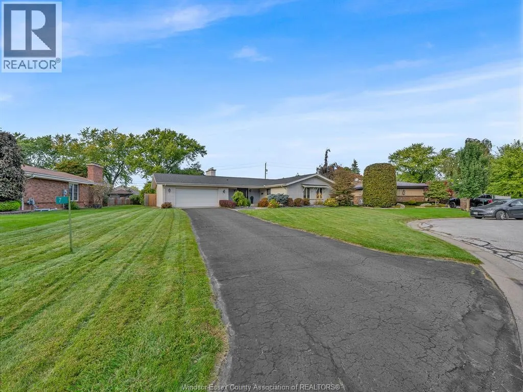 7 LONGBEACH DRIVE