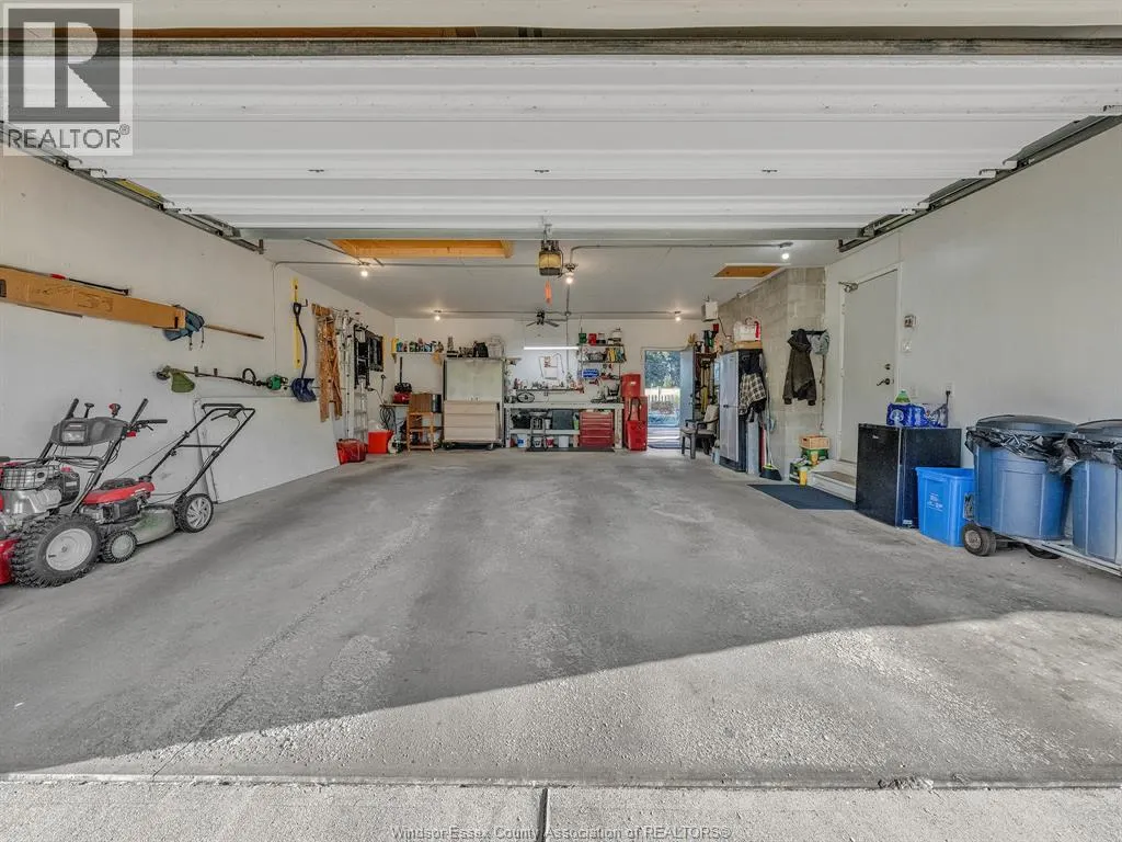 7 LONGBEACH DRIVE