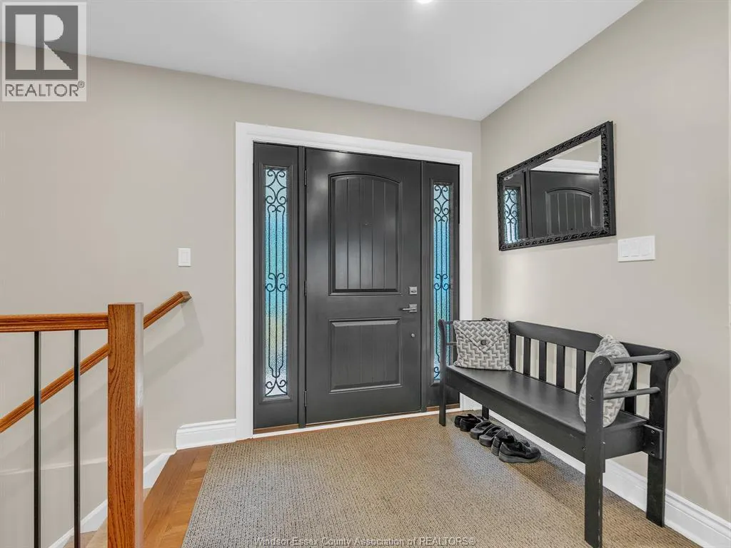 7 LONGBEACH DRIVE