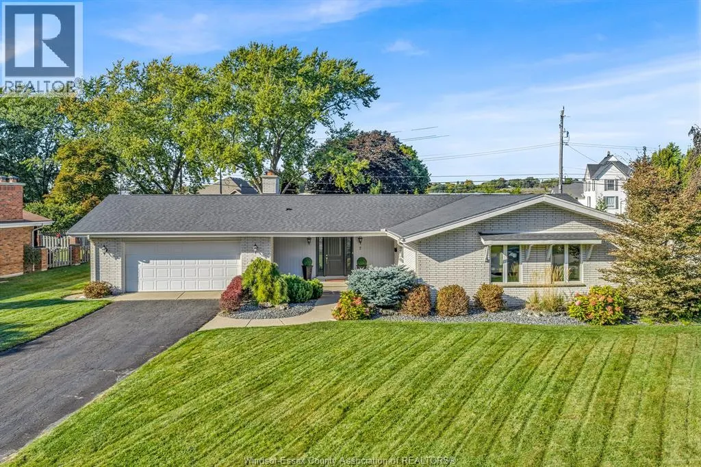 7 LONGBEACH DRIVE