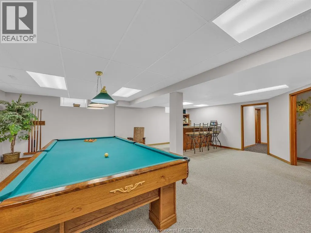 7 LONGBEACH DRIVE