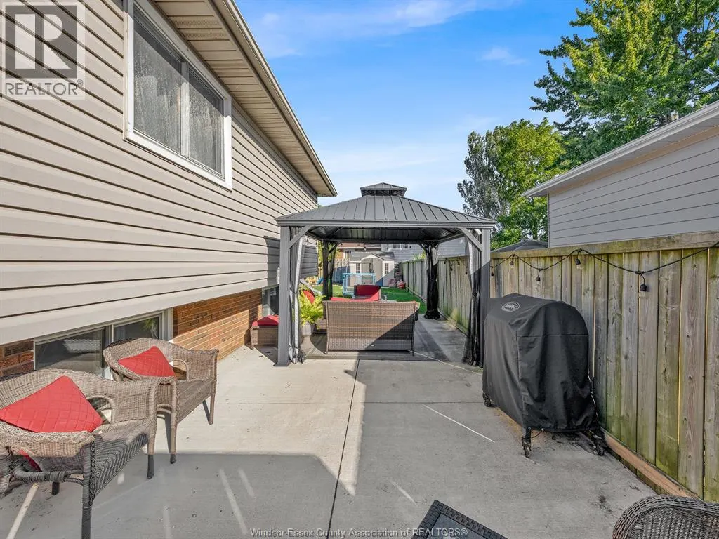 129 LANSDOWNE AVENUE