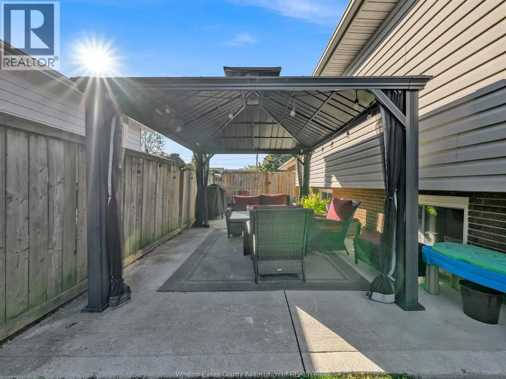 129 LANSDOWNE AVENUE